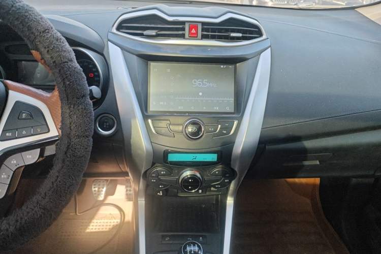 Used BYD Yuan 2016 1.5L Manual Luxury Version
