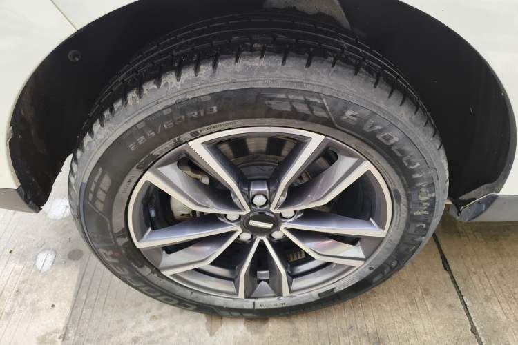 Used Wey VV5 2021 1.5T Two-Wheel Drive Color Pioneer