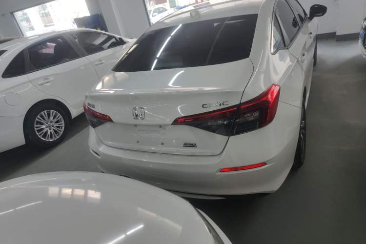 Used Honda Civic 2023 240TURBO CVT Dynamic · Center Stage Special Edition
