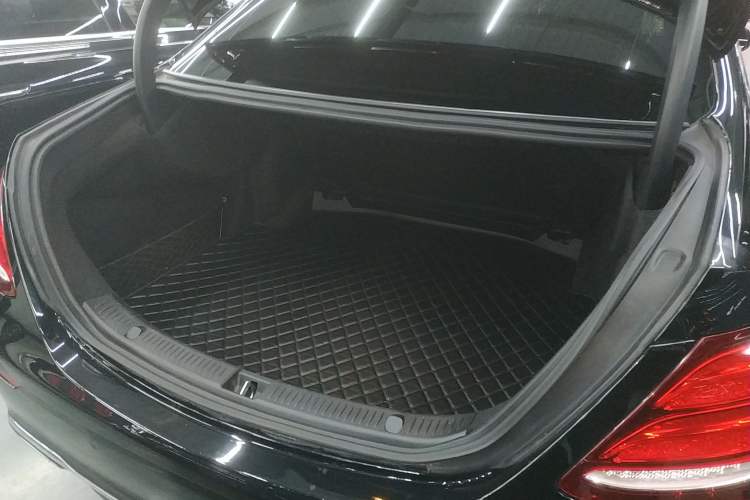 Used Mercedes-Benz E-Class 2020 E 300 L Stylish Model
