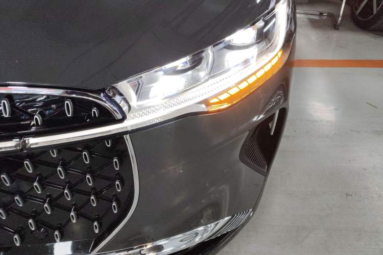 Used Lincoln Z 2022 iXiang Zunyi Edition
