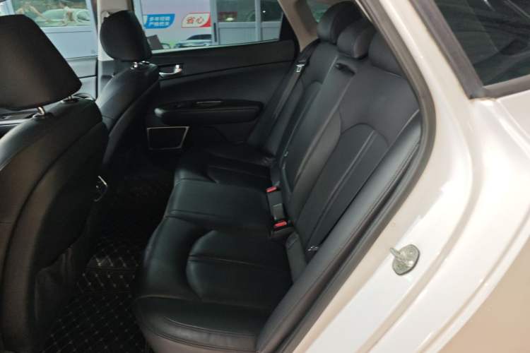 Used Kia K5 2016 2.0L Automatic GLS
