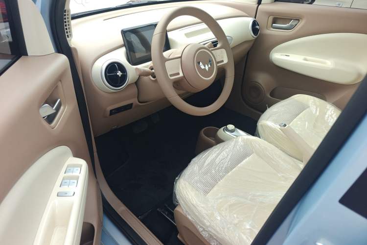 Used Wuling Hongguang MINIEV 2025 Four-Door Version Advanced Edition
