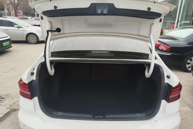 Used Volkswagen Lavida 2019 1.5L Automatic Comfort Edition China VI Standard
