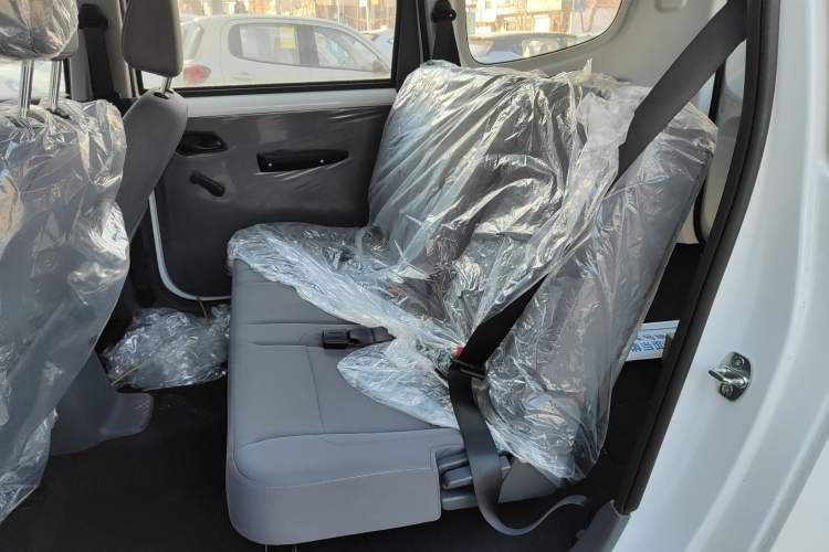 Used Wuling Hongguang New Energy 2024 All-Electric Model 300KM Standard Version
