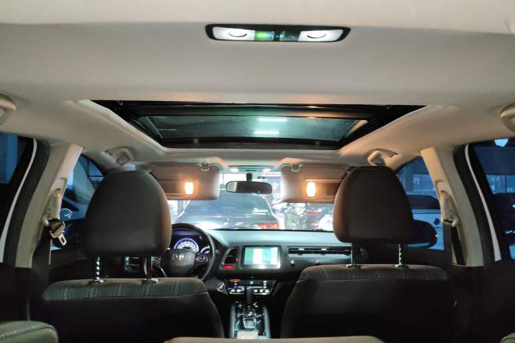 Used Honda Vezel 2015 1.8L CVT 2WD Luxury Model