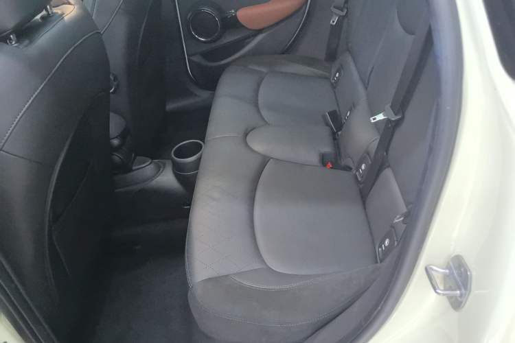 Used  MINI 2019 1.5T COOPER Artist Five-Door Edition
