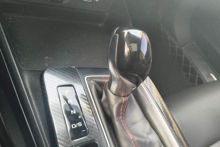 Used MG 5 2021 180 DVVT CVT Youthful Style Edition
