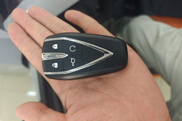 Used Changan UNI-V 2024 1.5T Prestige Sport Edition
