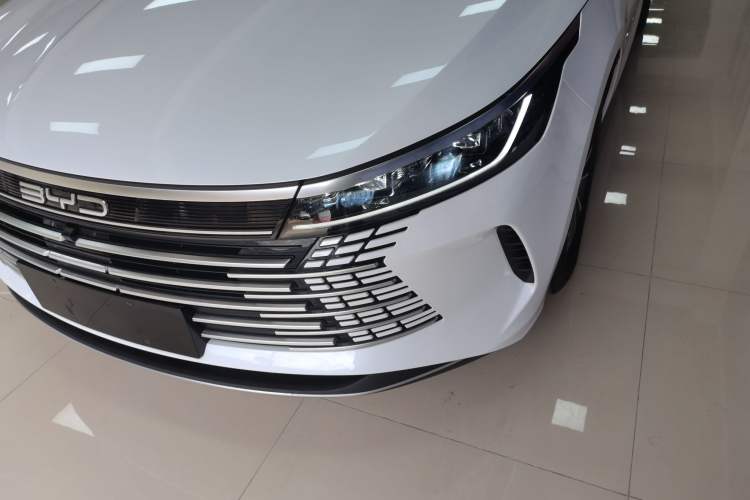 Used BYD Destroyer 05 2024 HONOR Edition DM-i 55KM Luxury Model
