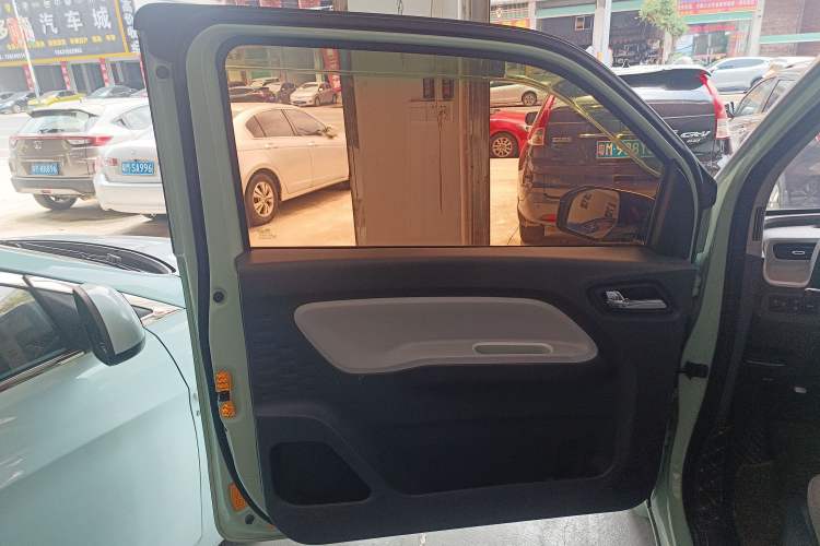 Used Wuling Hongguang MINIEV 2021 Macaron Fashion Model Lithium Iron Phosphate
