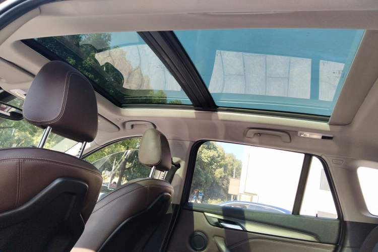 Used BMW X1 2018 xDrive20Li Luxury Edition
