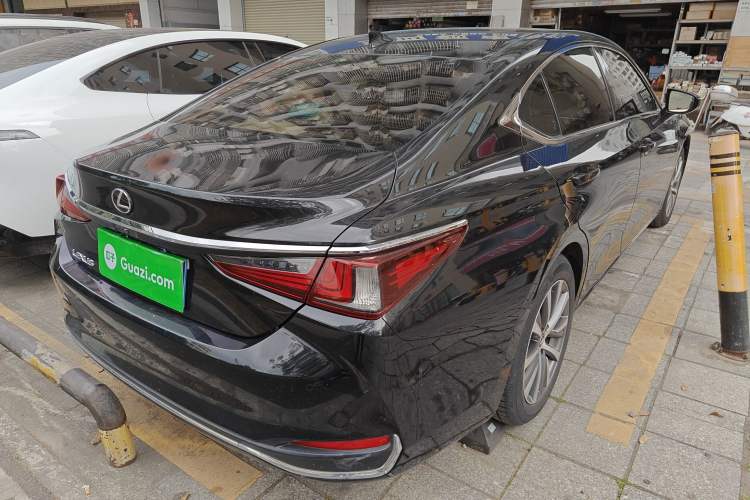 Used Lexus ES 2020 200 Excellence Edition