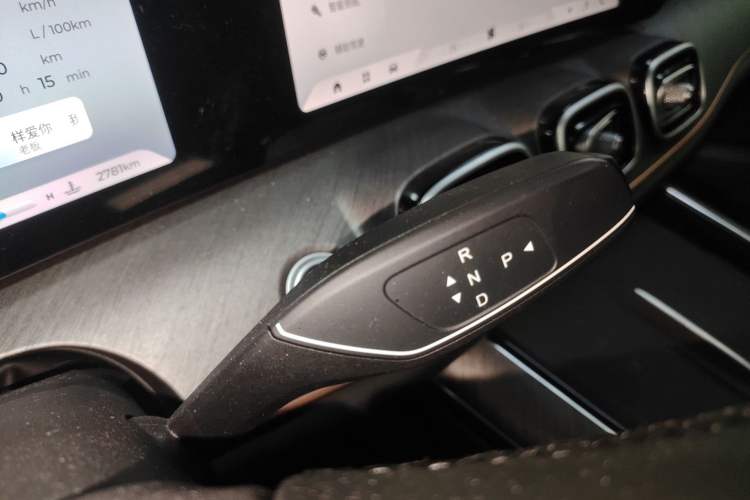 Used Chery Tiggo 9 2025 2.0T Dual-Clutch Two-Wheel Drive Comfort Edition 7 Seats