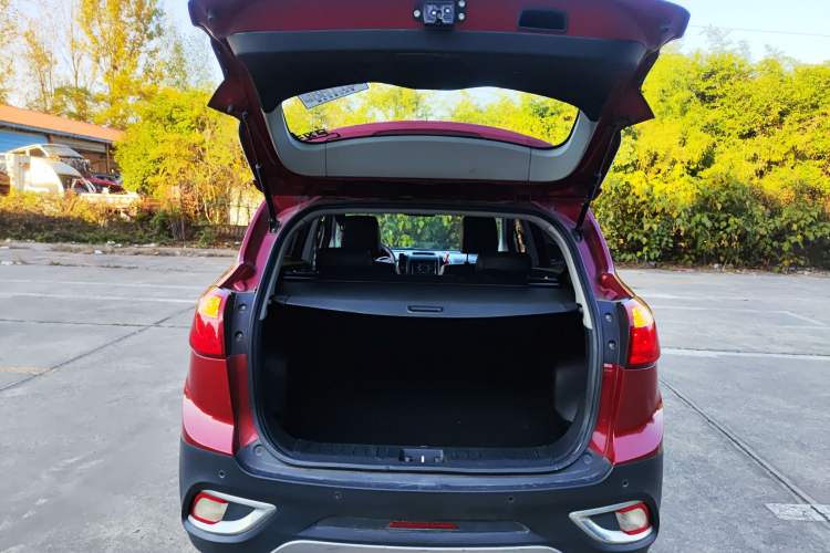 Used  Refine S3 2014 1.5L Manual Luxury Smart Model
