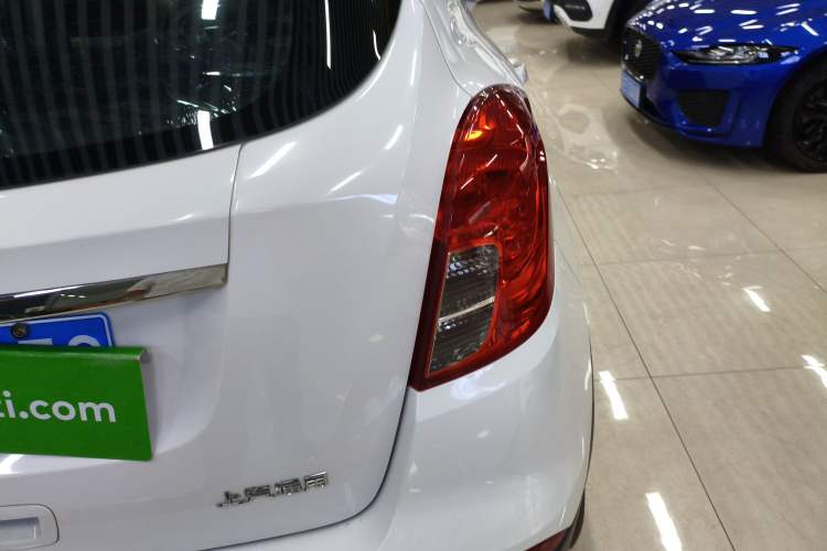 Used Buick Encore 2018 18T Automatic Two-Wheel Drive Urban Leading Model
