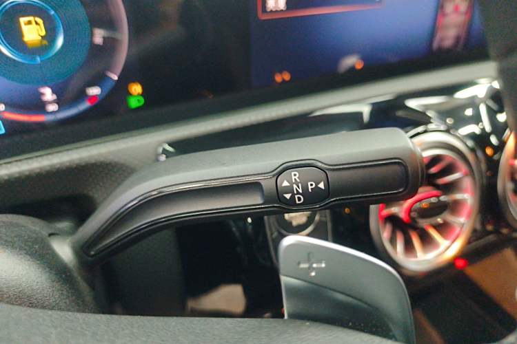 Used Mercedes-Benz A-Class 2022 Revised Version A 200 L Sport Sedan Fashionable Style