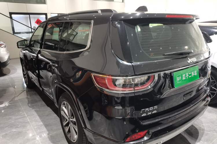 Used  Grand Commander 2018 2.0T Four-Wheel Drive Smart Enjoyment Version China V Emission Standard
