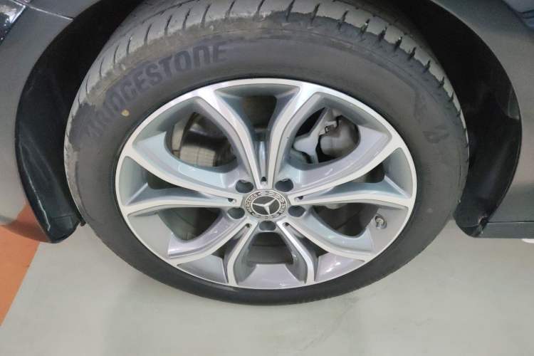 Used Mercedes-Benz E-Class 2021 E 300 L Sporty and Stylish Model
