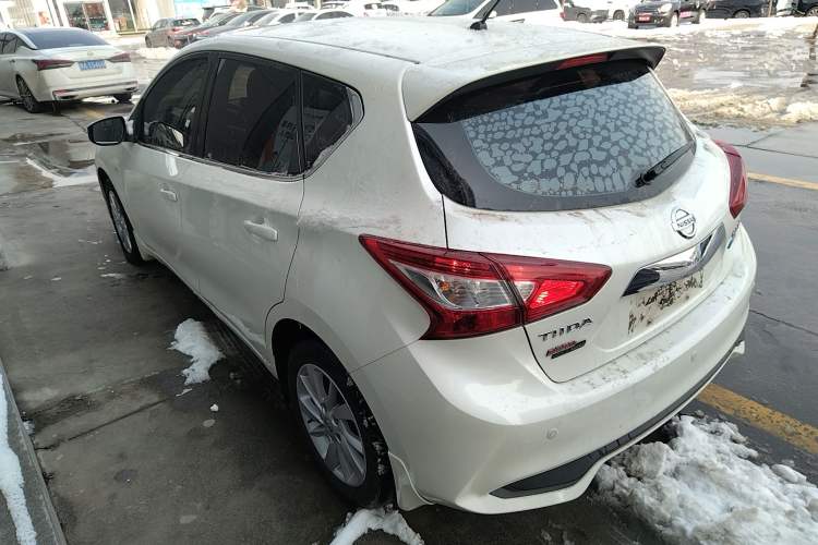 Used Nissan Tiida 2020 1.6L CVT Cool Edition
