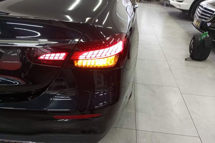 Used Mercedes-Benz E-Class New Energy 2022 Second Facelift E 350 e L Plug-in Hybrid Sports Sedan