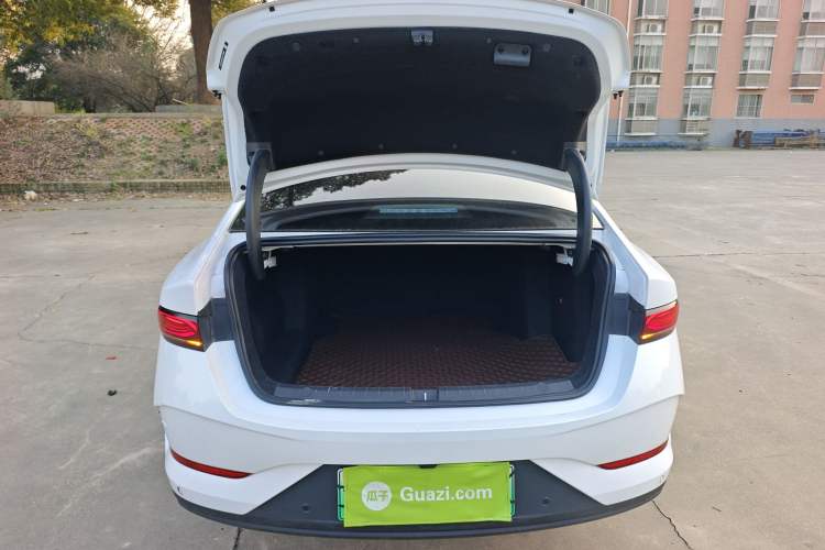 Used BYD Qin PLUS 2025 EV Smart Drive Edition 420KM Leading Model