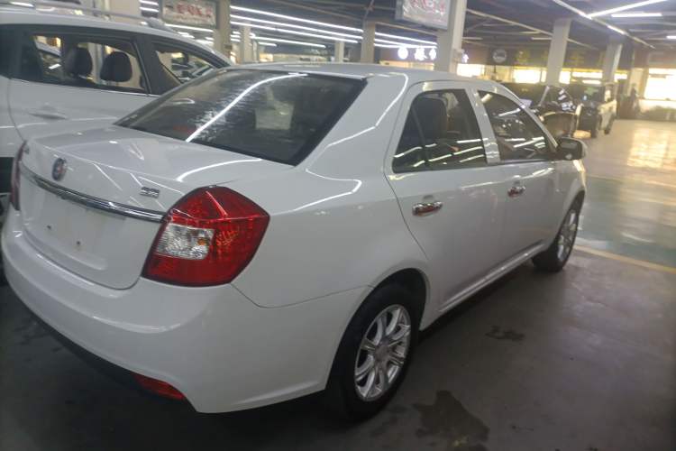 Used Geely Auto Diamond 2016 1.5L Manual Entry-Level Trim
