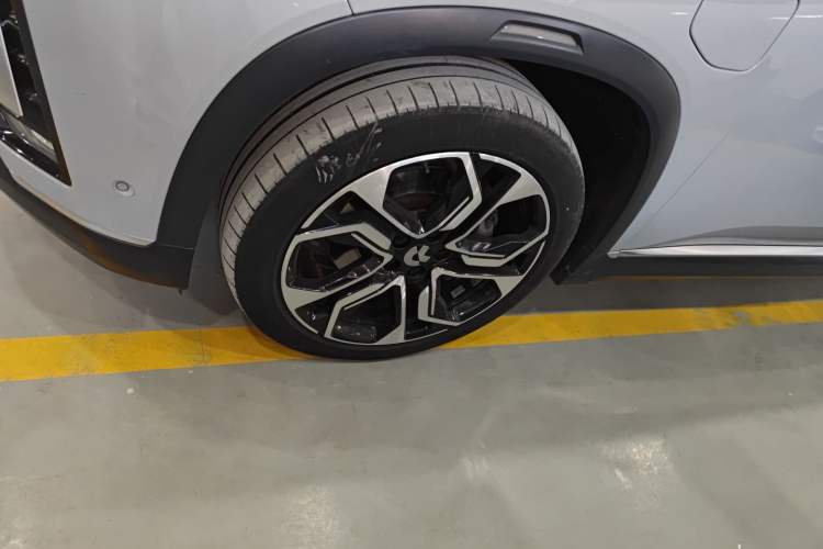 Used Nio ES8 2020 580 km Range Signature Edition Six-Seater Version
