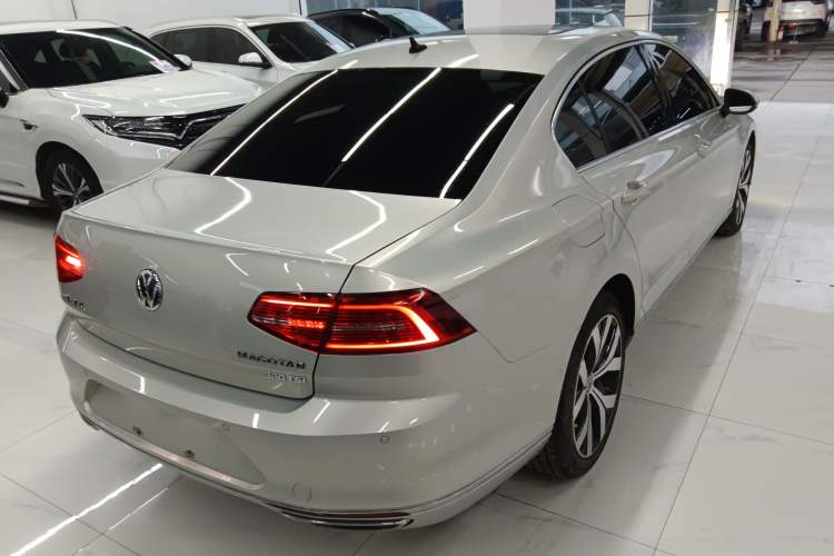 Used Volkswagen Magotan 2017 380TSI DSG Prestige Edition
