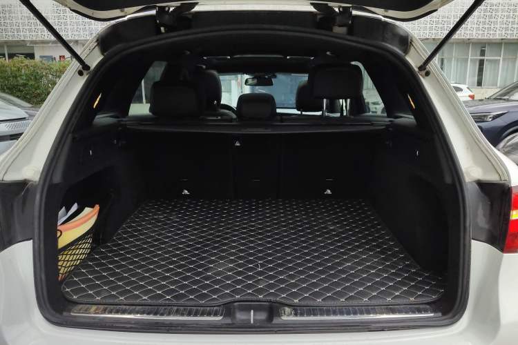 Used Mercedes-Benz GLC 2019 GLC 200 L 4MATIC
