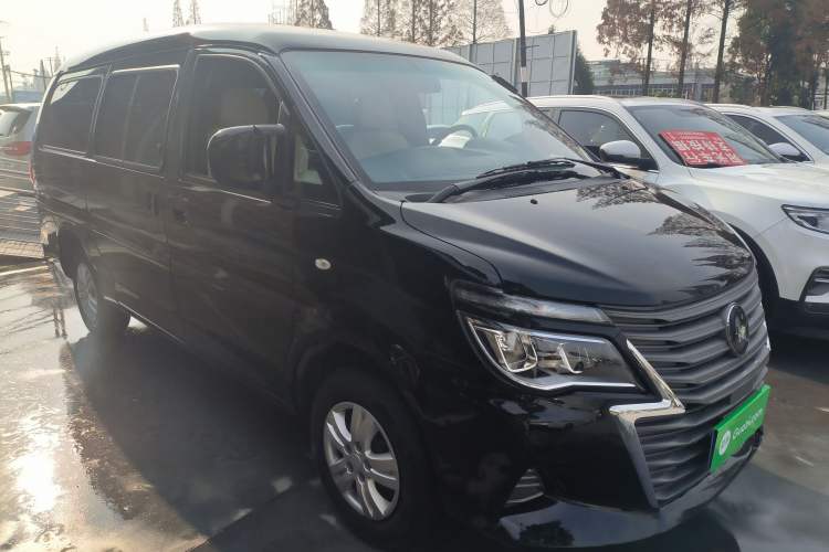 Used FORTHING Lingzhi 2023 M5L 1.6L Base Model 7 Seats
