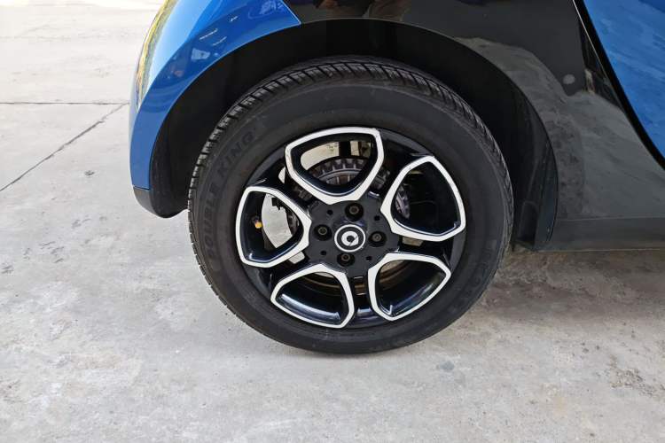 Used  fortwo 2015 1.0L 52 kW Hardtop Passion Edition
