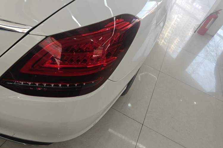 Used Mercedes-Benz C-Class 2019 Updated C 260 L
