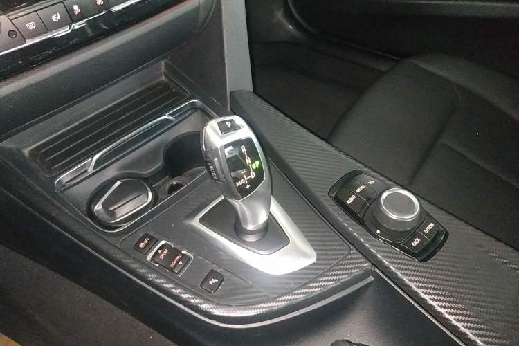 Used BMW 3 Series 2017 318Li Fashion Model
