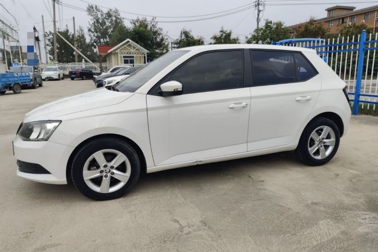 Used Skoda Fabia 2017 1.4L Automatic Car Enjoy Edition
