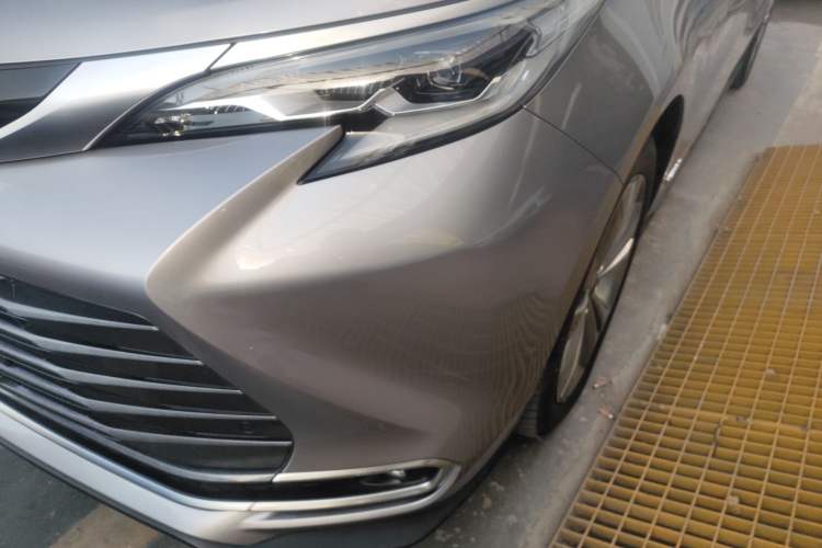 Used Toyota Sienna 2021 2.5L Hybrid Premium Edition
