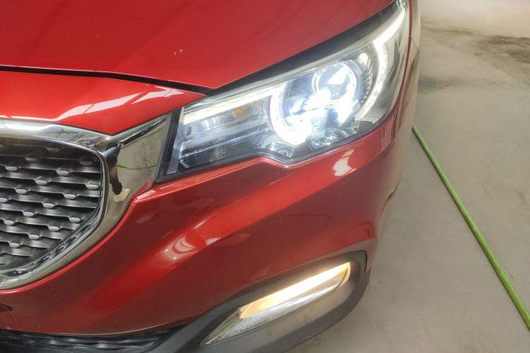 Used MG ZS 2017 1.5L Automatic Luxury Internet Edition
