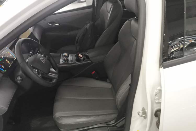 Used BYD Qin PLUS 2025 DM-i Smart Drive 55KM Leading Model