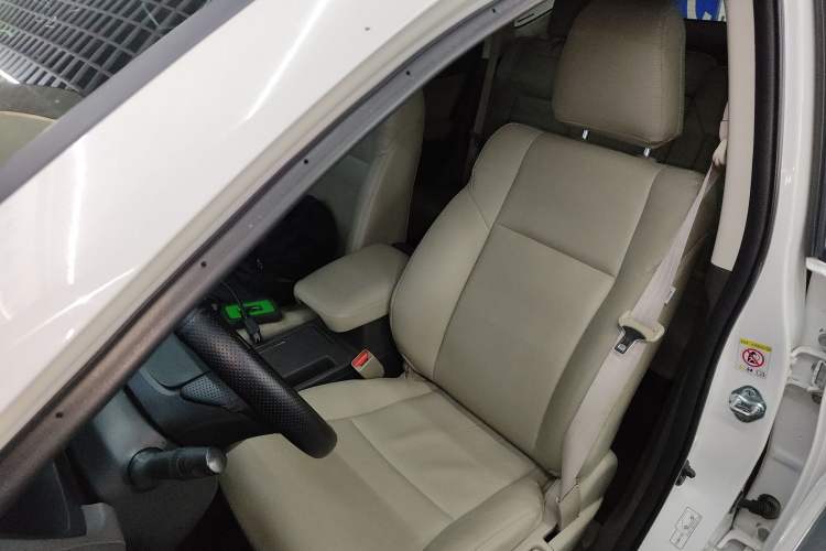 Used Honda CR-V 2012 2.0L two-wheel drive urban version
