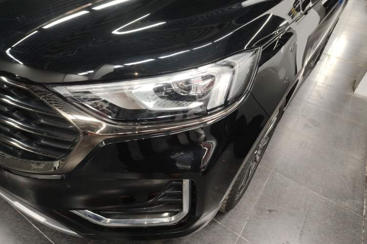 Used Ford Edge 2021 PLUS EcoBoost 245 Two-Wheel-Drive Titanium 7-Seater
