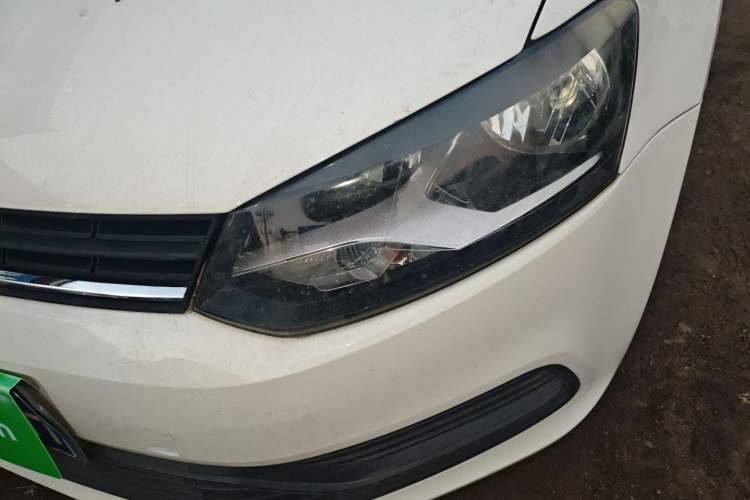 Used Volkswagen Polo 2016 1.4L Manual Fashion Model