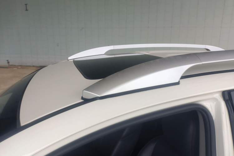 Used Geely Auto GX7 2014 2.0L Manual Luxury Version
