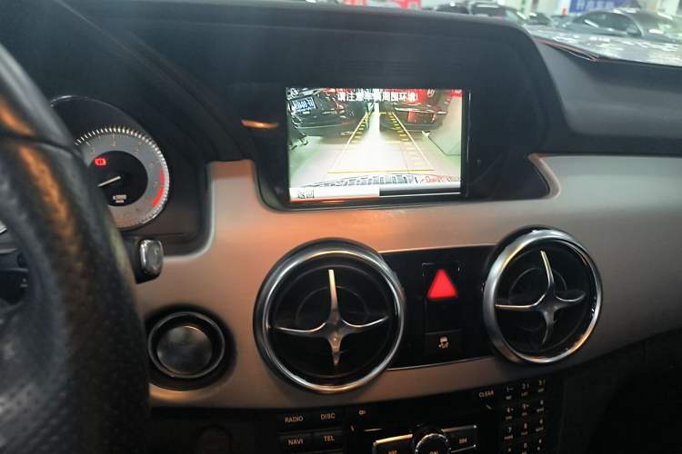 Used Mercedes-Benz GLK-Class 2015 GLK 300 4MATIC Fashion Edition Ultimate Version
