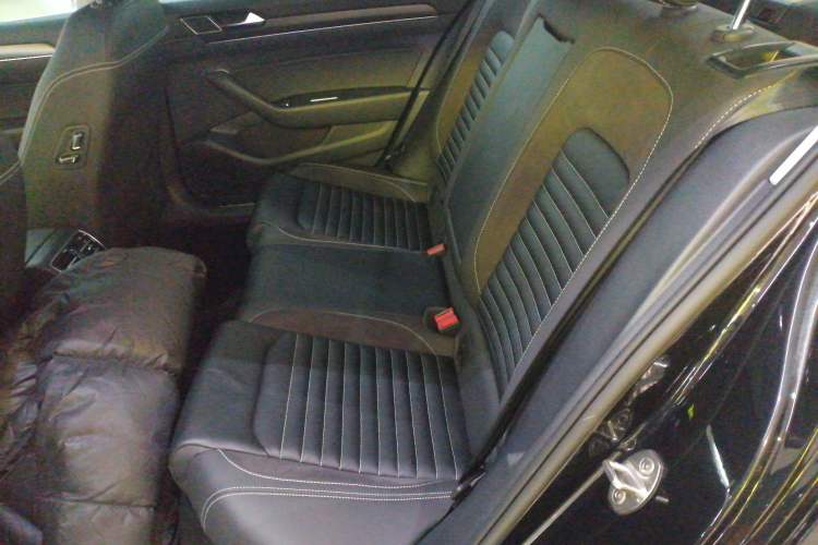 Used Volkswagen Magotan 2020 330TSI DSG Leading Model
