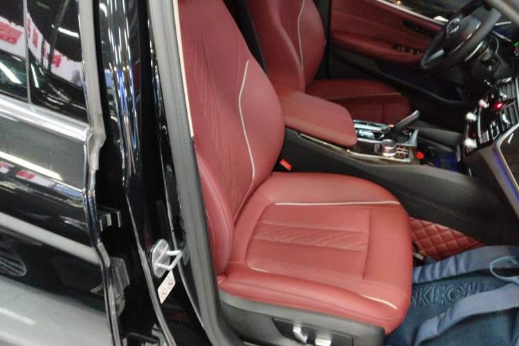 Used BMW 5 Series 2022 Restyled 525Li Luxury Package
