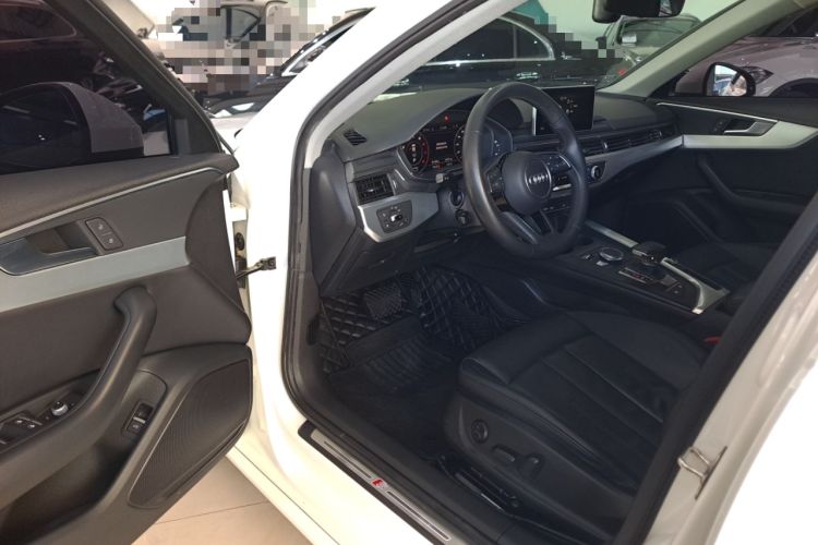 Used Audi A4L 2018 30th Anniversary Edition 40 TFSI Fashion Model
