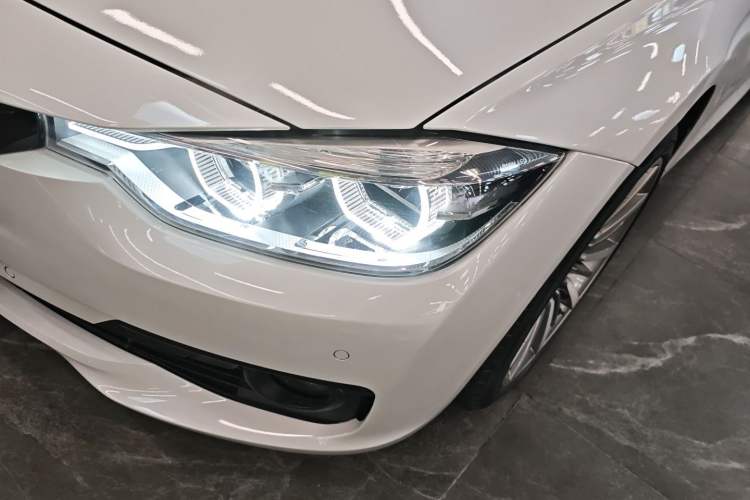 Used BMW 3 Series 2019 320Li Fashion Model
