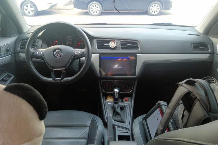 Used Volkswagen Gran Lavida 2017 1.6L Automatic Comfort Edition
