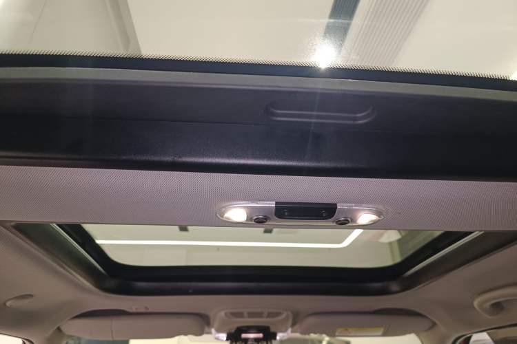 Used  MINI 2019 1.5T COOPER Classic Edition Five-Door Version
