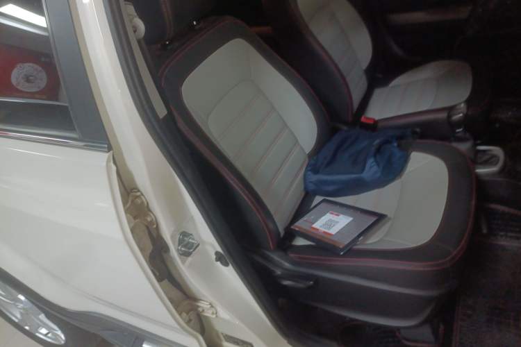 Used Great Wall M4 2015 1.5L AMT Luxury Model
